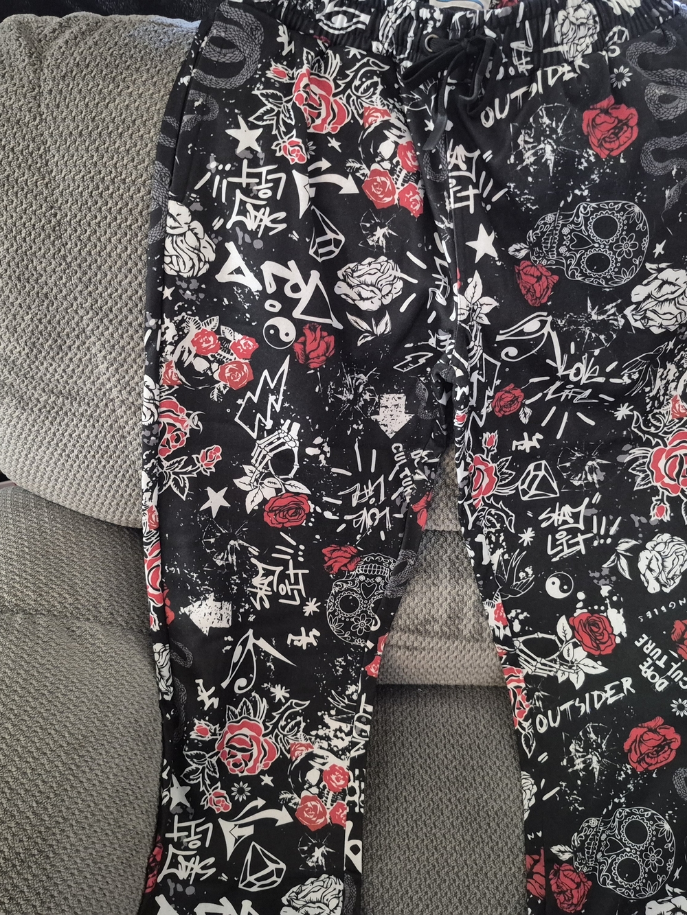Fresh Prints of Belair Men's Pants M Black White Red Graphic Drawstring